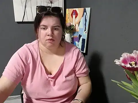 so shy online show from March 10, 2025, 10:07 am