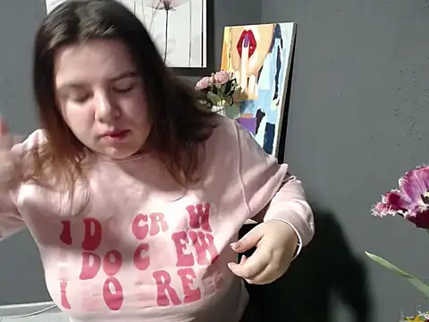 so shy online show from March 13, 2025, 6:58 am