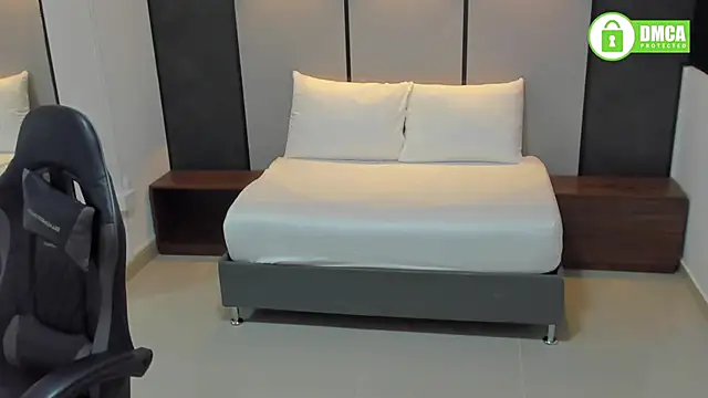 candy summer28 online show from September 20, 2025, 7:19 pm