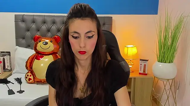 candy summer28 online show from February 20, 2025, 7:30 pm