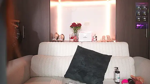 katlyn martins online show from February 4, 2026, 5:19 pm