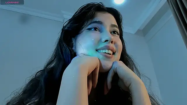 Snapshot of hoa_lan chatting on February 28, 2025, 6:32 am hoa lan online show from February 28, 2025, 6:32 am