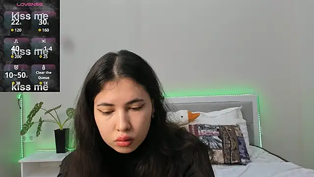 Snapshot of hoa_lan chatting on March 15, 2025, 2:46 am hoa lan online show from March 15, 2025, 2:46 am