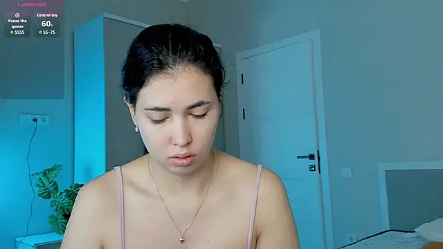 Snapshot of hoa_lan chatting on September 17, 2025, 3:08 am hoa lan online show from September 17, 2025, 3:08 am