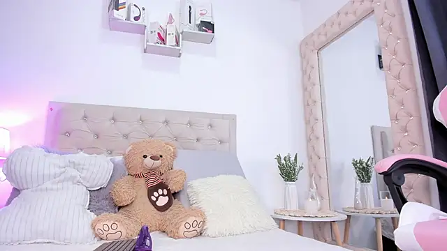 Snapshot of lorennahernandez01 chatting on September 24, 2025, 11:39 am lorennahernandez01 online show from September 24, 2025, 11:39 am