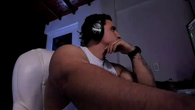 kingbear777 online show from September 21, 2025, 3:55 am