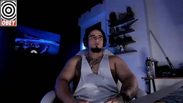 kingbear777 online show from October 3, 2025, 1:53 am