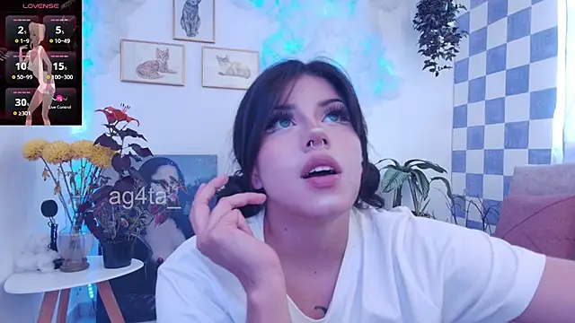 Snapshot of Ag4ta_ chatting on March 7, 2025, 9:27 pm Ag4ta online show from March 7, 2025, 9:27 pm