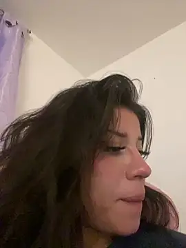 Snapshot of Ag4ta_ chatting on January 23, 2025, 12:46 am Ag4ta online show from January 23, 2025, 12:46 am