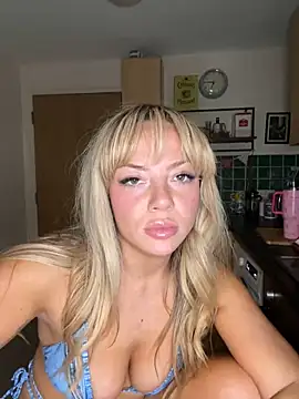 Snapshot of Princess_jasss chatting on December 1, 2024, 5:51 pm Princess jasss online show from December 1, 2024, 5:51 pm