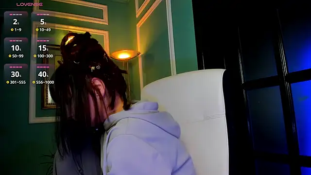 1Munique online show from October 3, 2025, 1:23 pm