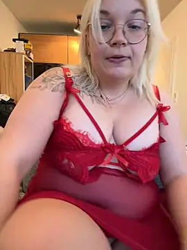 Lischen971 online show from December 16, 2024, 3:00 pm