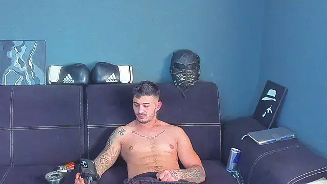 chrismaster12 online show from March 11, 2025, 1:34 pm