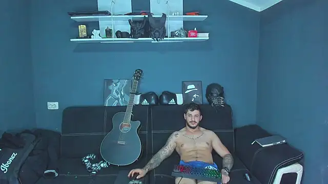 chrismaster12 online show from March 9, 2025, 7:15 pm