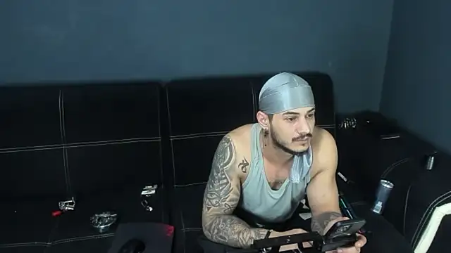 chrismaster12 online show from February 18, 2025, 4:58 pm