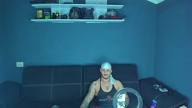 chrismaster12 online show from February 25, 2025, 12:36 am