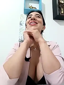 christine-x online show from January 17, 2025, 4:47 pm