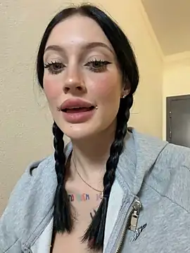 Snapshot of Melissa_crazy chatting on June 4, 2026, 4:22 pm Melissa crazy online show from June 4, 2026, 4:22 pm