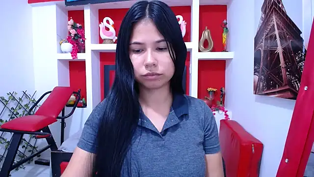 Letty Plugxo online show from October 6, 2025, 12:28 pm