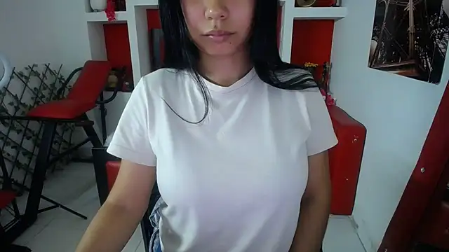 Letty Plugxo online show from September 18, 2025, 12:19 pm