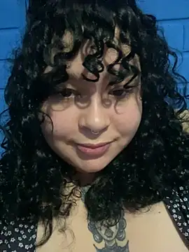 Kimberliprivv online show from April 15, 2026, 9:37 pm