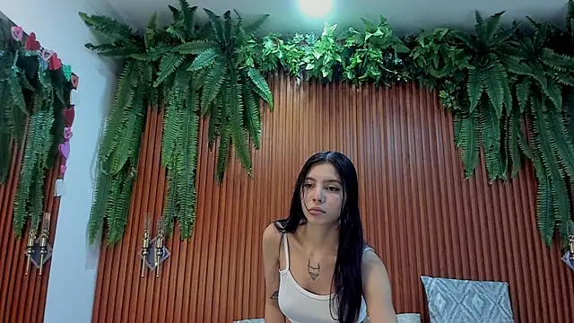 Snapshot of alice_greco chatting on June 5, 2026, 1:50 pm alice greco online show from June 5, 2026, 1:50 pm