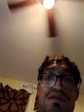 lRainbowBoy online show from April 13, 2026, 12:47 am