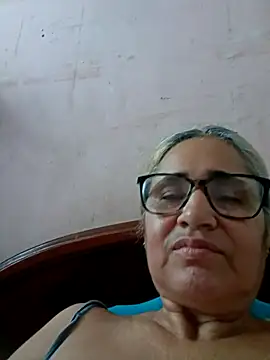 Snapshot of _candi chatting on September 30, 2025, 11:27 am  candi online show from September 30, 2025, 11:27 am