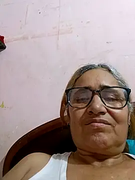 Snapshot of _candi chatting on October 16, 2025, 1:36 am  candi online show from October 16, 2025, 1:36 am