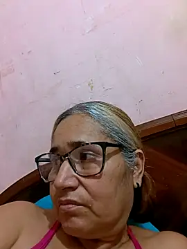 Snapshot of _candi chatting on October 4, 2025, 1:40 am  candi online show from October 4, 2025, 1:40 am