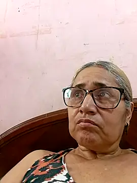 Snapshot of _candi chatting on September 21, 2025, 2:55 pm  candi online show from September 21, 2025, 2:55 pm