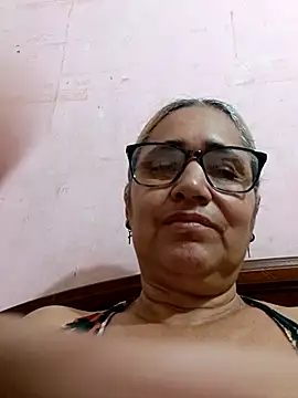 Snapshot of _candi chatting on September 16, 2025, 10:49 am  candi online show from September 16, 2025, 10:49 am