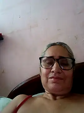 Snapshot of _candi chatting on October 24, 2025, 11:09 am  candi online show from October 24, 2025, 11:09 am