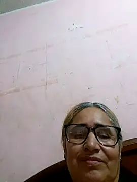 Snapshot of _candi chatting on September 20, 2025, 1:43 am  candi online show from September 20, 2025, 1:43 am