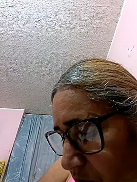 Snapshot of _candi chatting on October 18, 2025, 2:13 am  candi online show from October 18, 2025, 2:13 am