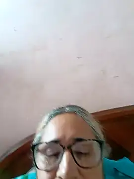 Snapshot of _candi chatting on October 23, 2025, 7:34 pm  candi online show from October 23, 2025, 7:34 pm