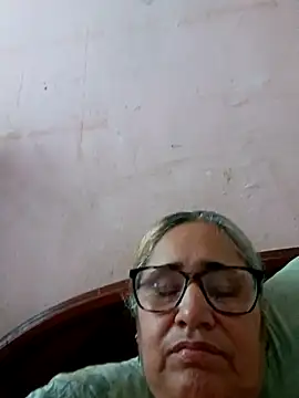 Snapshot of _candi chatting on October 6, 2025, 12:17 pm  candi online show from October 6, 2025, 12:17 pm