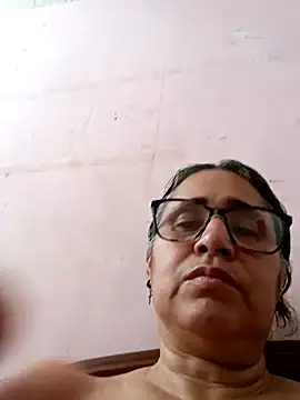  candi online show from February 26, 2025, 6:37 pm