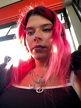 Snapshot of RiriRoseey chatting on October 22, 2025, 6:57 am RiriRoseey online show from October 22, 2025, 6:57 am