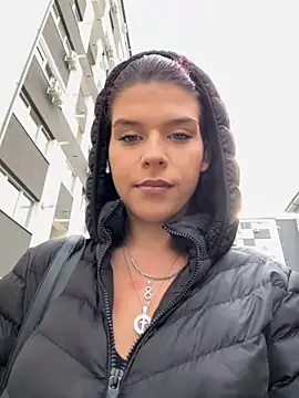 Snapshot of RiriRoseey chatting on October 11, 2025, 7:20 am RiriRoseey online show from October 11, 2025, 7:20 am