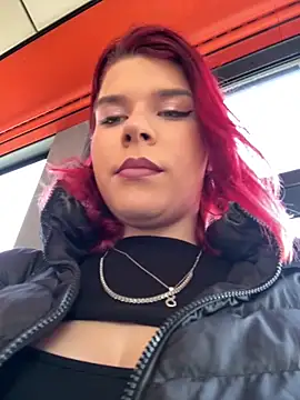 RiriRoseey online show from March 4, 2026, 8:55 am