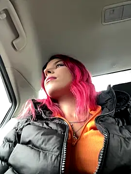 Snapshot of RiriRoseey chatting on October 6, 2025, 6:36 am RiriRoseey online show from October 6, 2025, 6:36 am