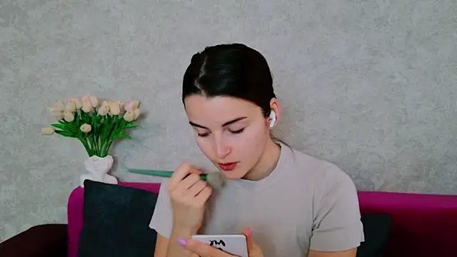 Snapshot of Miss_Arwen chatting on September 24, 2025, 3:46 am Miss Arwen online show from September 24, 2025, 3:46 am