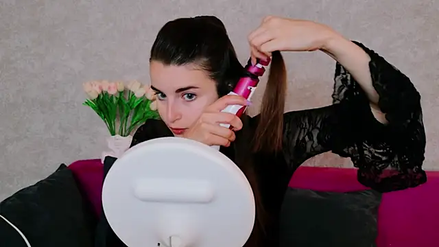 Snapshot of Miss_Arwen chatting on September 11, 2025, 3:39 am Miss Arwen online show from September 11, 2025, 3:39 am