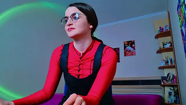 Snapshot of Miss_Arwen chatting on February 7, 2025, 6:56 am Miss Arwen online show from February 7, 2025, 6:56 am