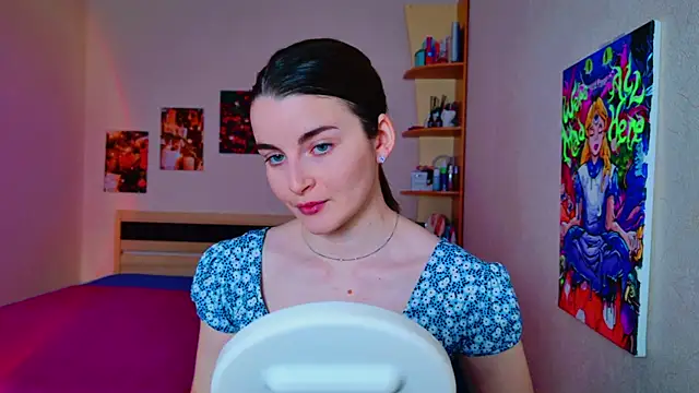 Snapshot of Miss_Arwen chatting on February 13, 2025, 4:22 am Miss Arwen online show from February 13, 2025, 4:22 am