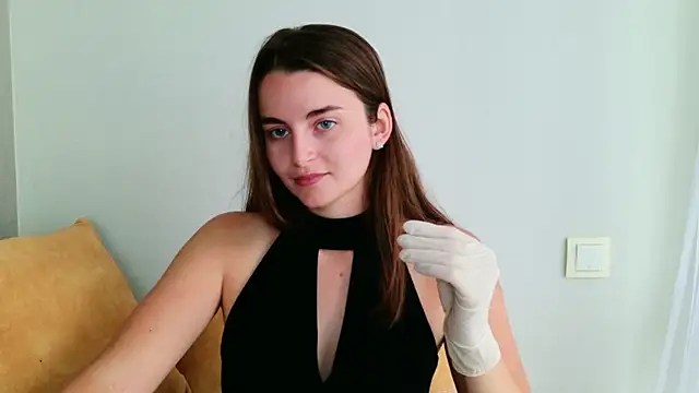 Snapshot of Miss_Arwen chatting on July 7, 2026, 10:30 am Miss Arwen online show from July 7, 2026, 10:30 am