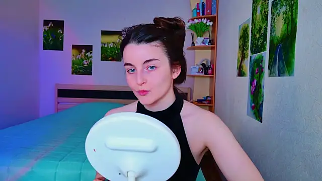 Snapshot of Miss_Arwen chatting on March 17, 2025, 5:01 am Miss Arwen online show from March 17, 2025, 5:01 am