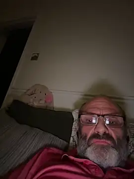 Snapshot of Shyboy817 chatting on October 24, 2025, 1:37 am Shyboy817 online show from October 24, 2025, 1:37 am