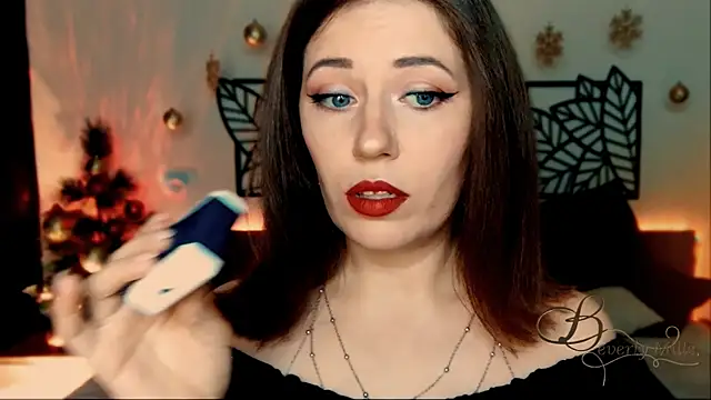 MissBeverlyMills online show from December 21, 2024, 6:11 pm